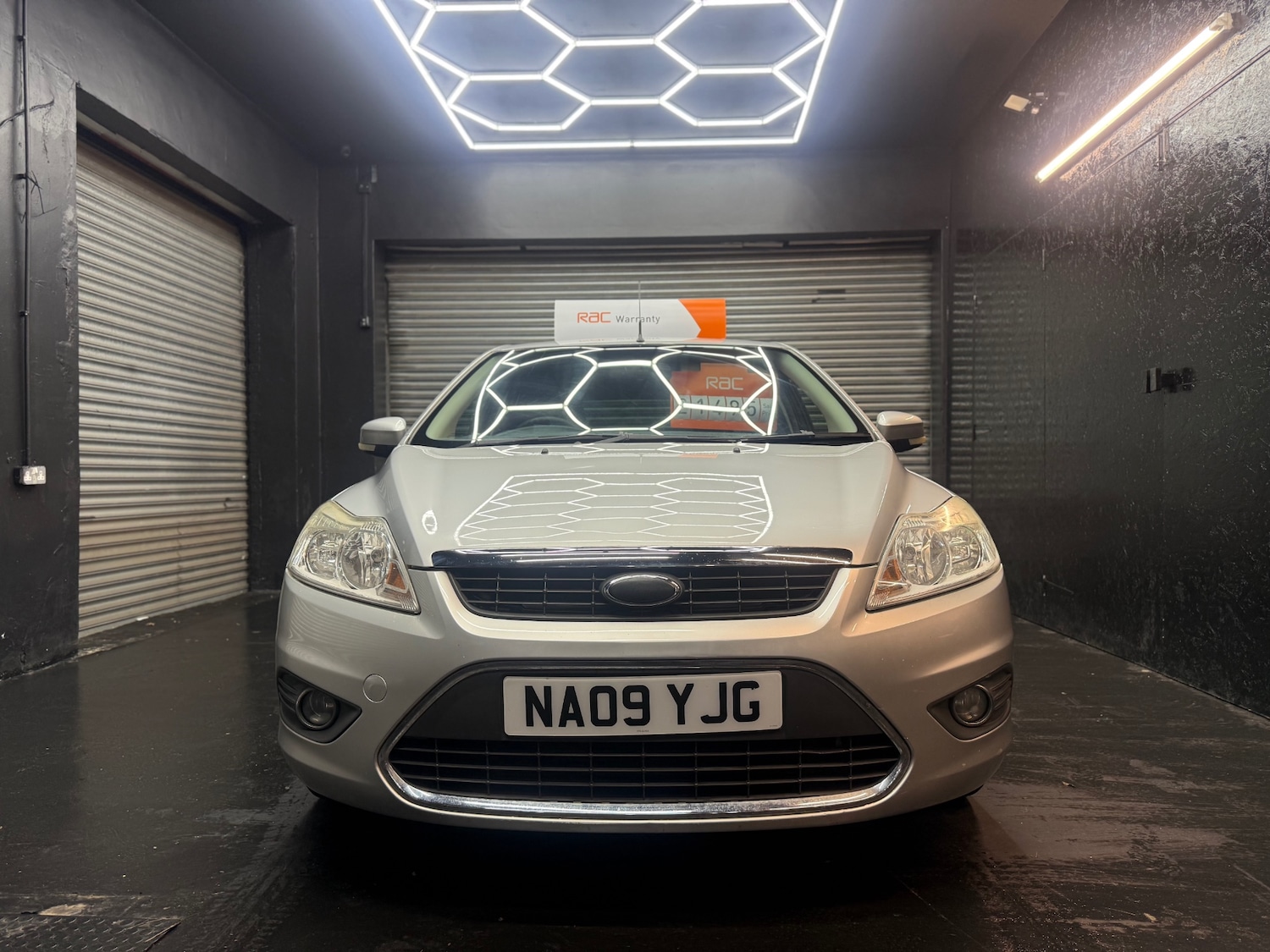 Used Ford Focus 2009 for sale - 76536558: Photo 1