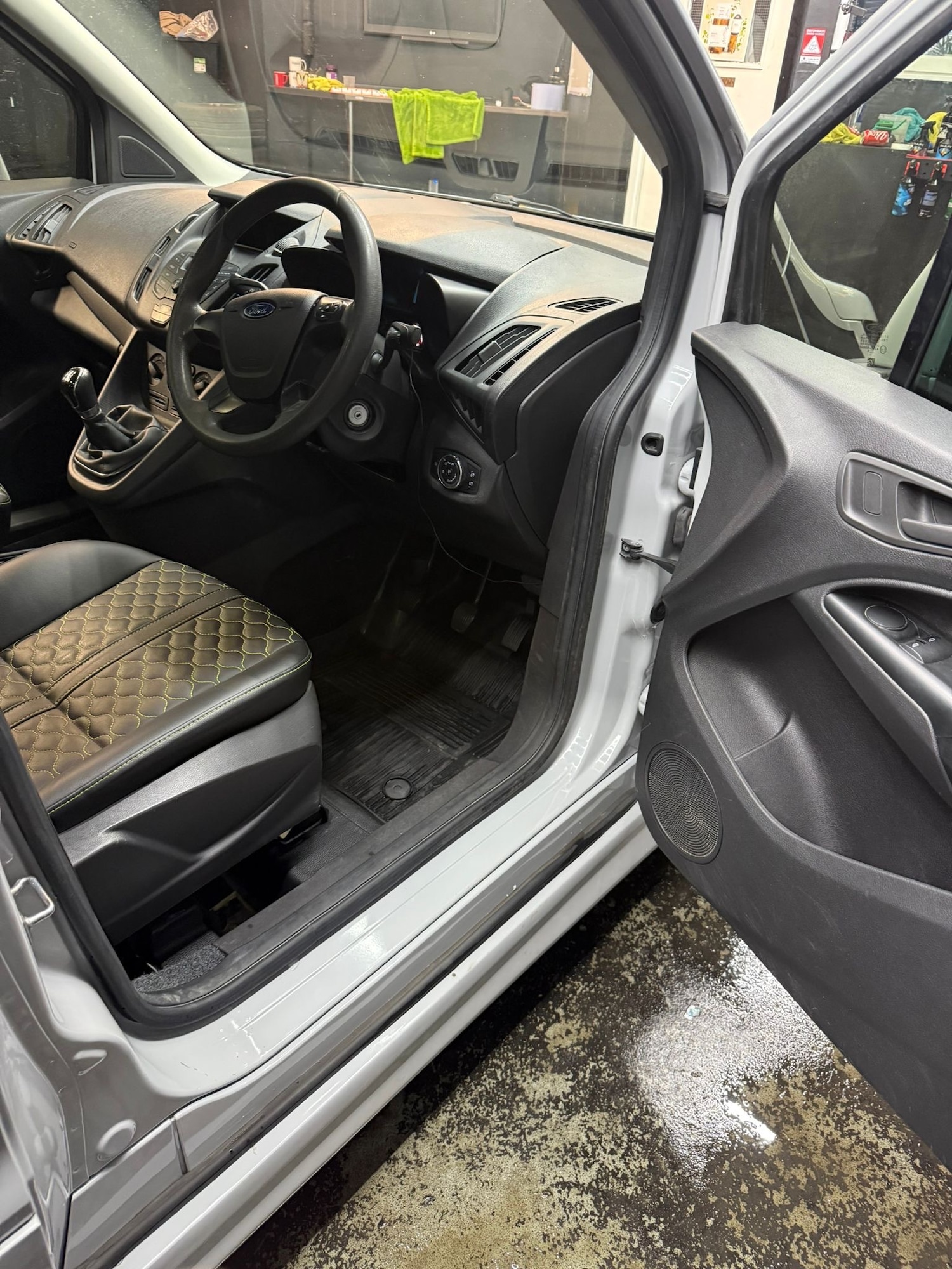 Used Ford Transit Connect 2018 for sale - 77368760: Photo 13