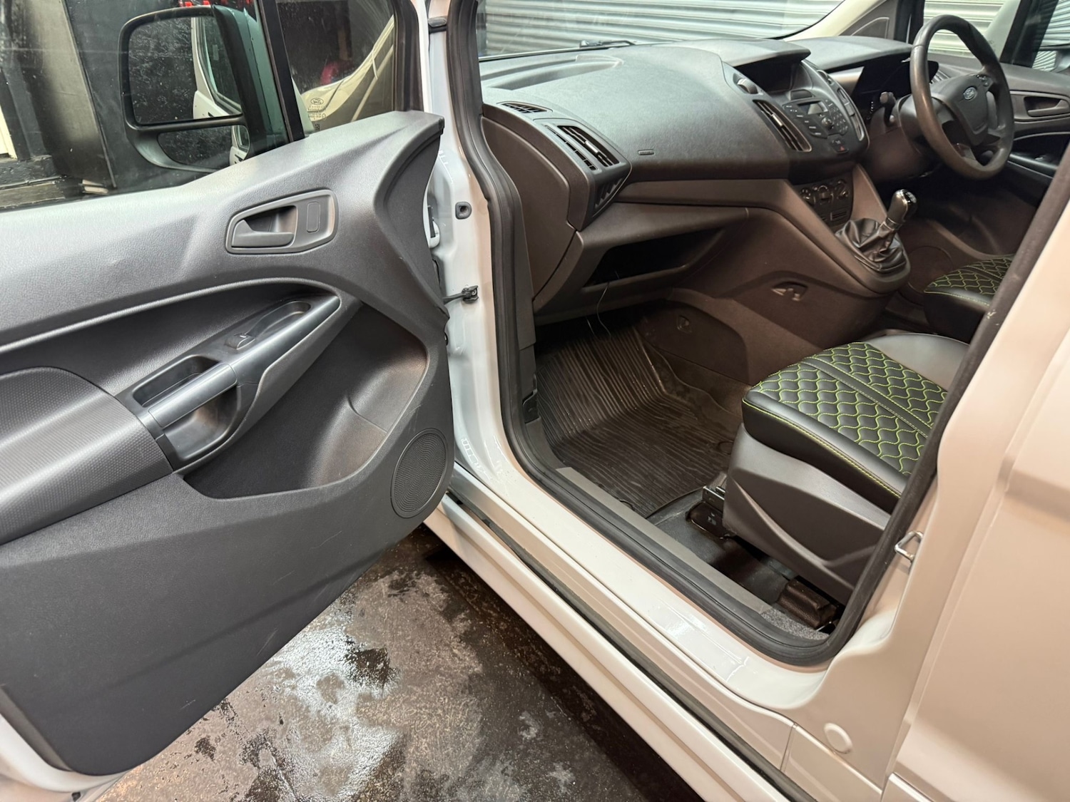 Used Ford Transit Connect 2018 for sale - 77368760: Photo 15