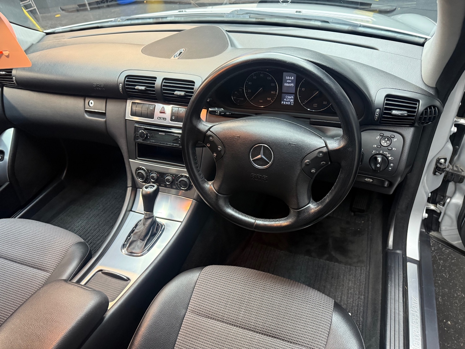 Used Mercedes-Benz C Class 2005 for sale - 76595361: Photo 9