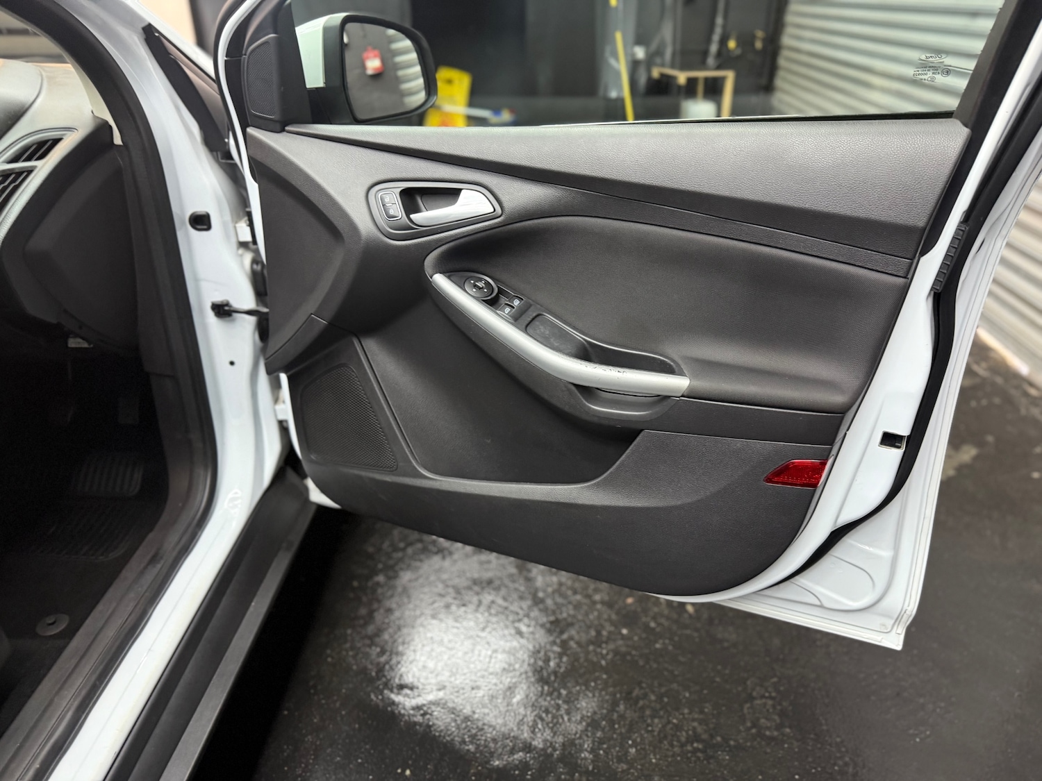 Used Ford Focus 2015 for sale - 76567842: Photo 15