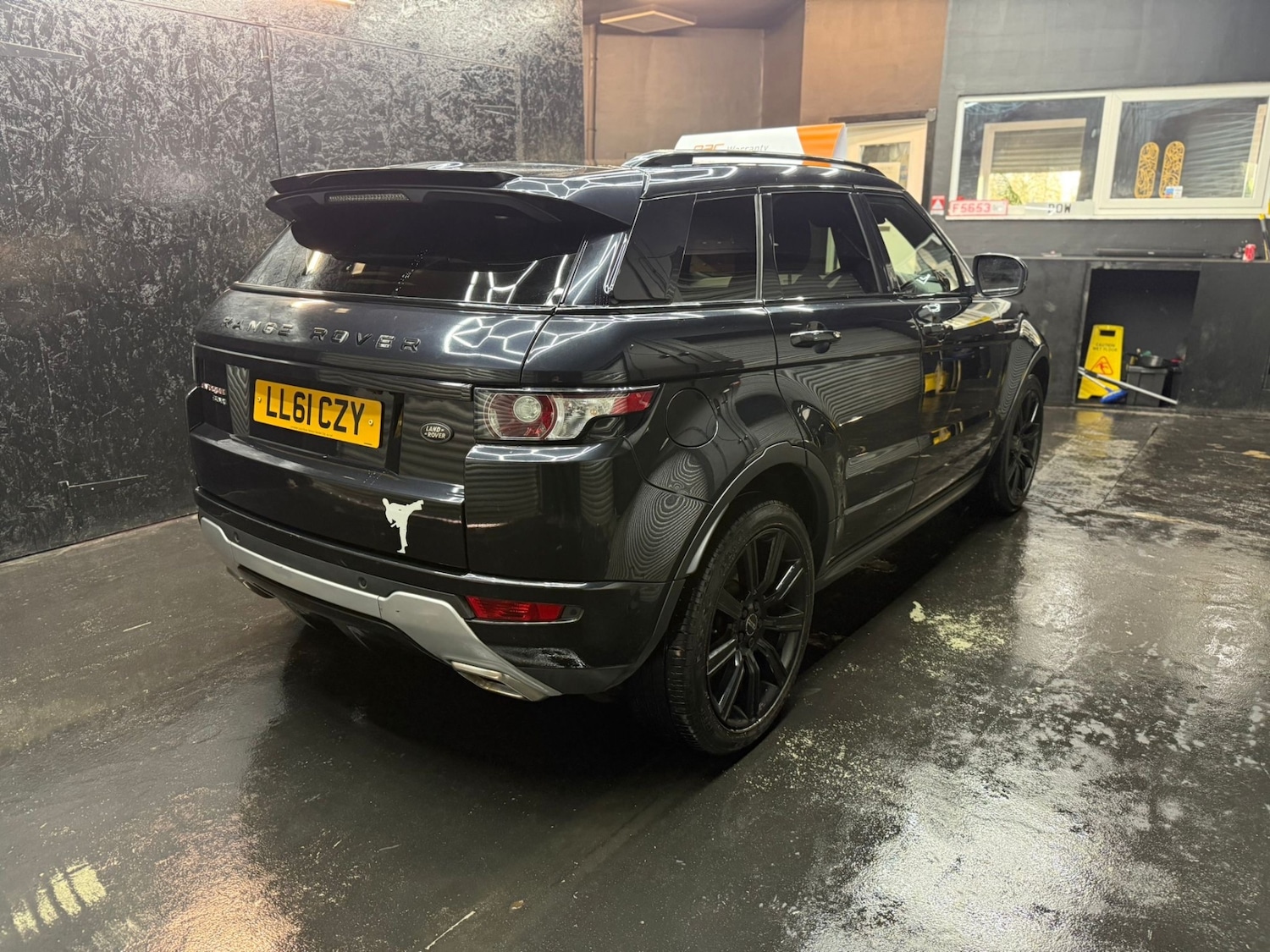 Used Land Rover Range Rover Evoque 2011 for sale - 76741489: Photo 4