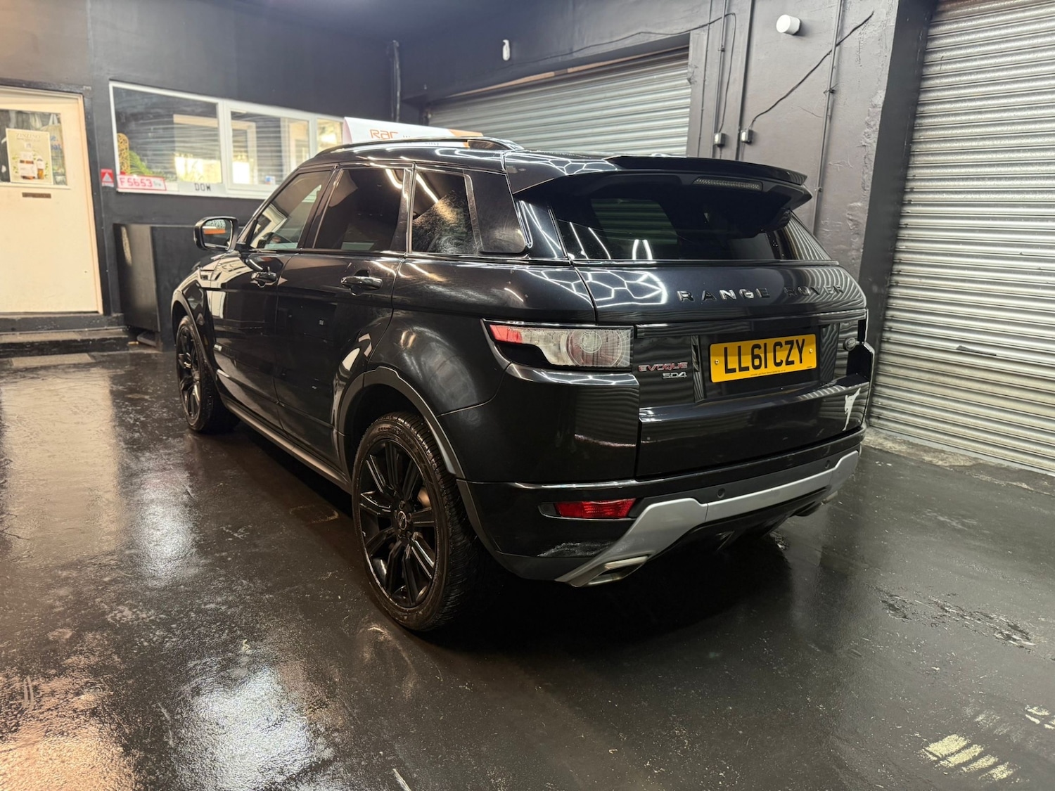 Used Land Rover Range Rover Evoque 2011 for sale - 76741489: Photo 5