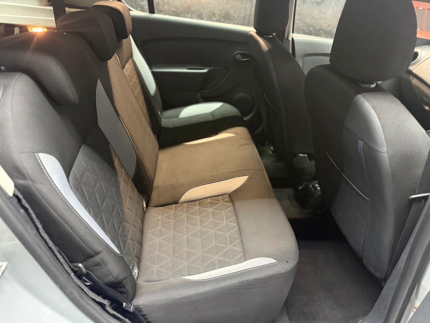 Used Dacia Sandero Stepway 2014 for sale - 76615964: Photo 9