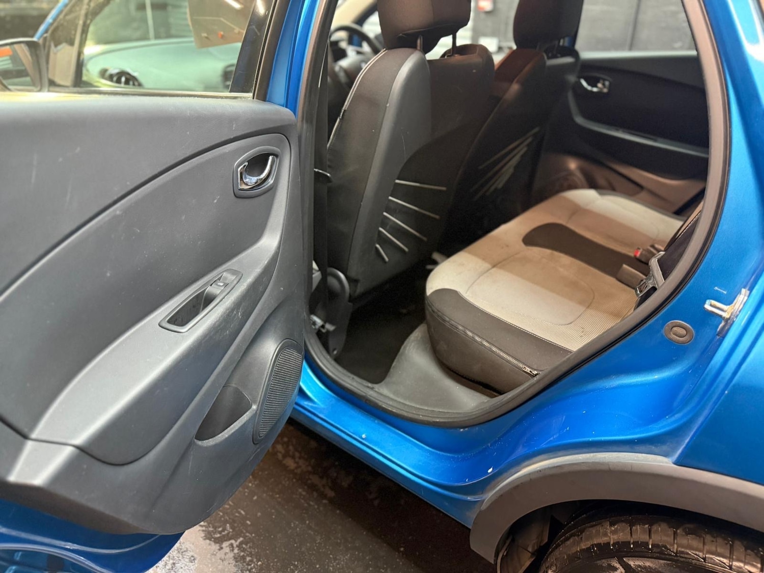 Used Renault Captur 2013 for sale - 76741460: Photo 9