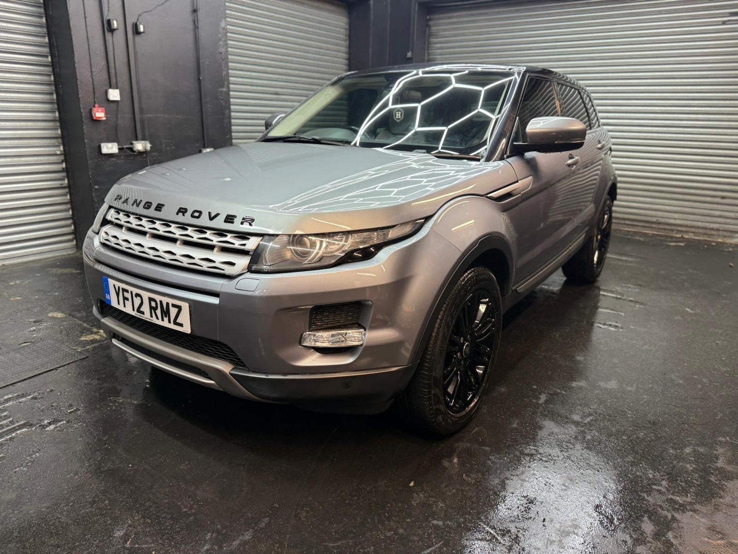 Used Land Rover Range Rover Evoque 2012 for sale - 76664672: Photo 2