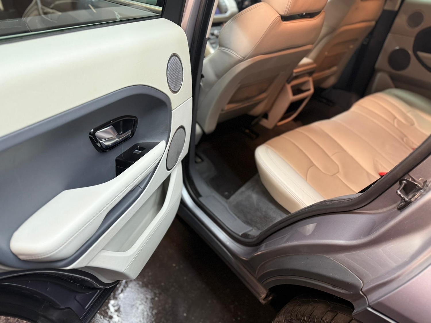 Used Land Rover Range Rover Evoque 2012 for sale - 76664672: Photo 9