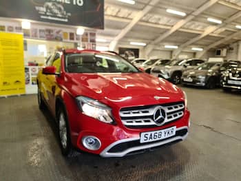 Used Mercedes-Benz GLA 2018 for sale - 79699800: Photo