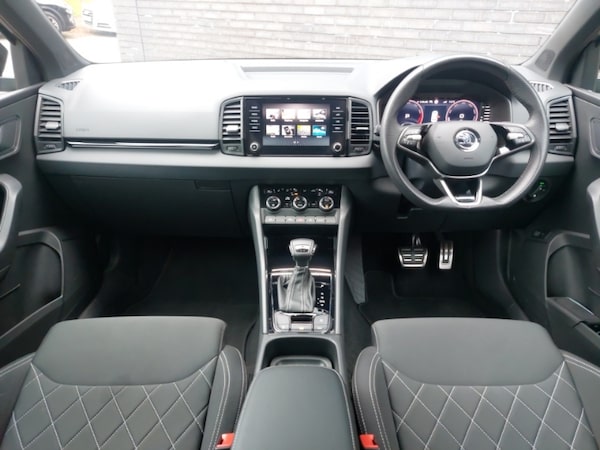 Used Skoda Karoq 2024 for sale - 76308937: Photo 2