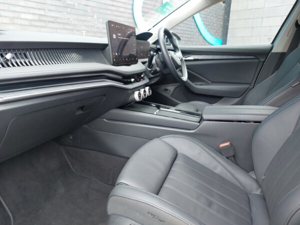Used Skoda Superb 2024 for sale - 75718680: Photo 5