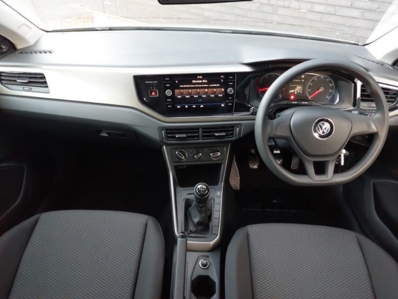 Used Volkswagen Polo 2018 for sale - 77400256: Photo 2