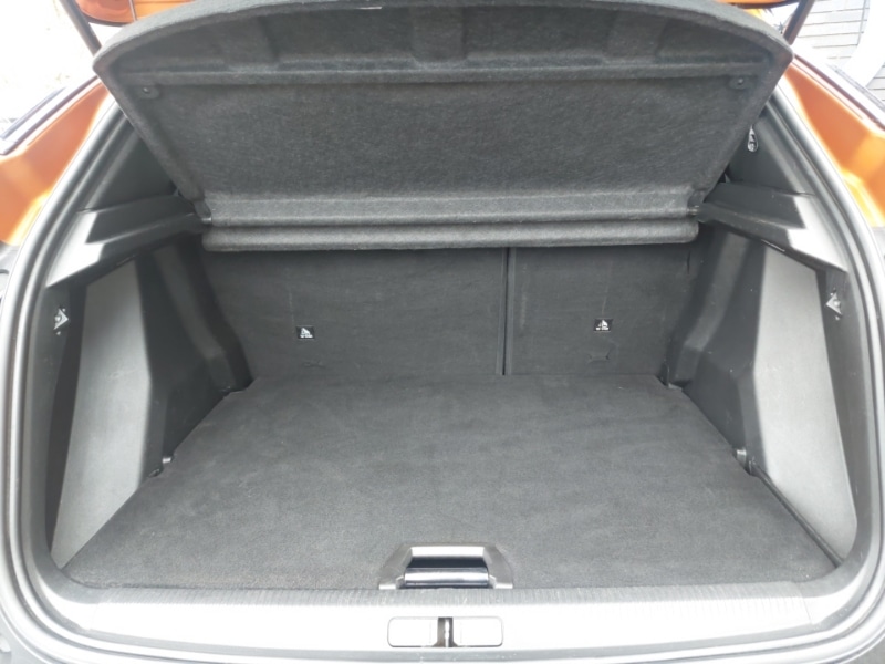 Used Peugeot 2008 2023 for sale - 77837880: Photo 8