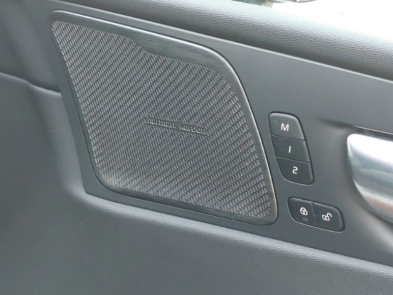 Used Volvo XC60 2024 for sale - 76533055: Photo 13