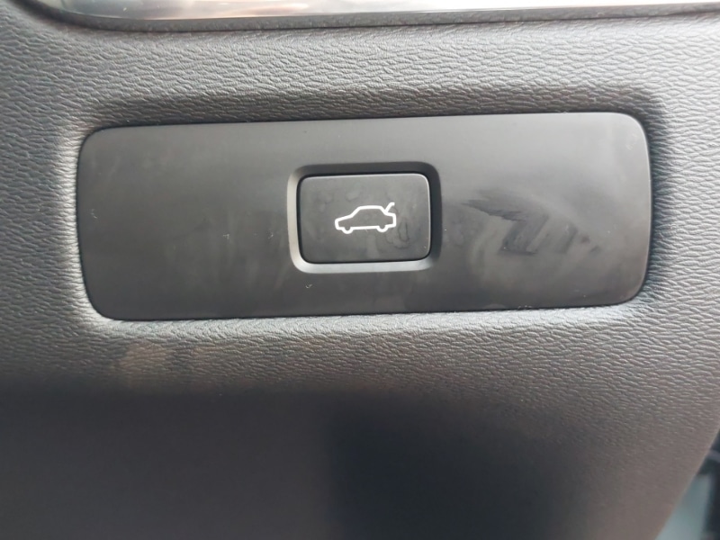 Used Volvo XC60 2024 for sale - 76533055: Photo 14