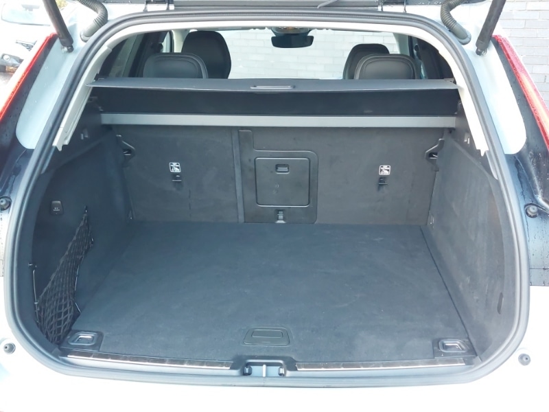 Used Volvo XC60 2024 for sale - 76533055: Photo 8