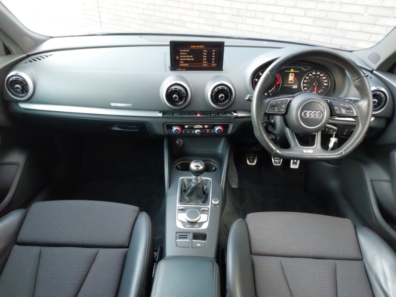 Used Audi A3 2017 for sale - 76983199: Photo 2