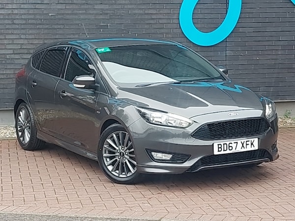 Used Ford Focus 2017 for sale - 76258540: Photo 1