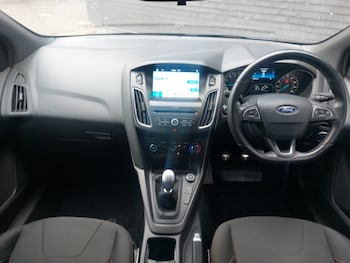 Used Ford Focus 2017 for sale - 76258540: Photo 2