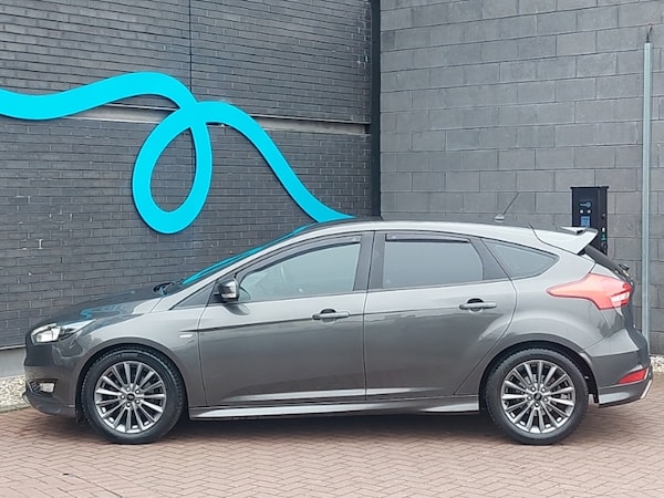 Used Ford Focus 2017 for sale - 76258540: Photo 4