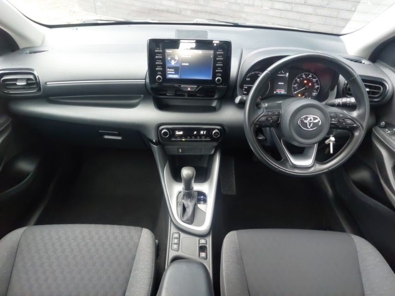 Used Toyota Yaris 2021 for sale - 77761357: Photo 2