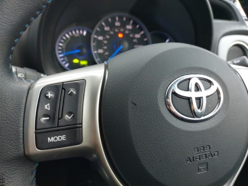 Used Toyota Yaris 2012 for sale - 76651690: Photo 15