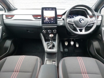 Used Renault Captur 2022 for sale - 76199614: Photo 2