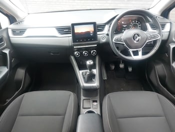 Used Renault Captur 2020 for sale - 77284679: Photo