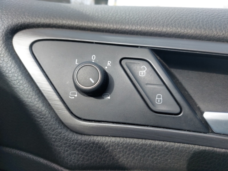 Used Volkswagen Golf 2019 for sale - 78113911: Photo 18