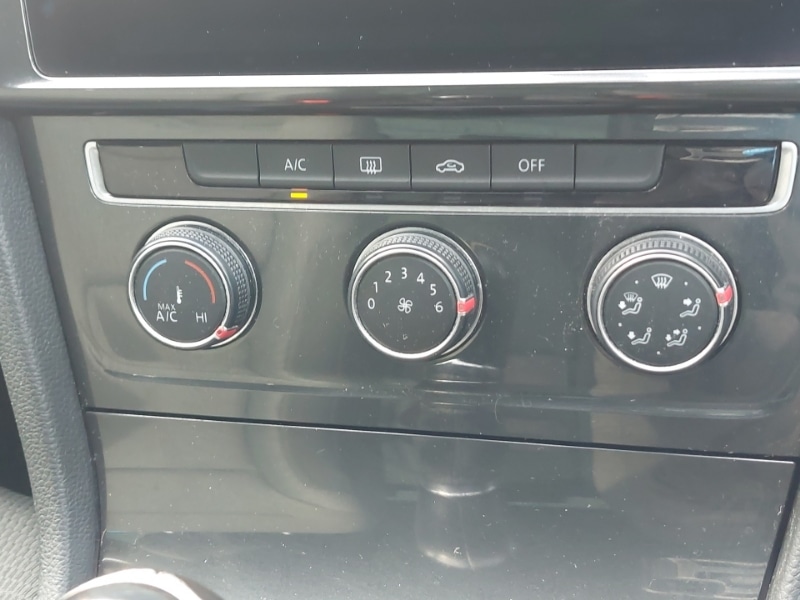 Used Volkswagen Golf 2019 for sale - 78113911: Photo 19