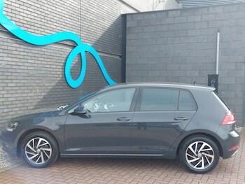 Used Volkswagen Golf 2019 for sale - 78113911: Photo