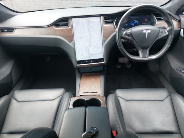Used Tesla Model S 2019 for sale - 74579114: Photo 2