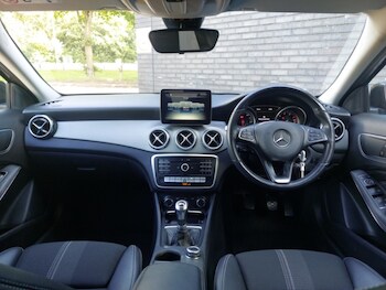 Used Mercedes-Benz GLA 2019 for sale - 79087174: Photo