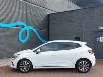 Used Renault Clio 2020 for sale - 78559396: Photo