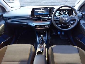 Used Hyundai i20 2022 for sale - 77611035: Photo