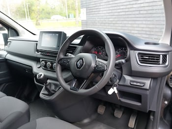 Used Renault Trafic 2024 for sale - 78283770: Photo