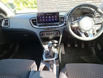 Used Kia Ceed 2023 for sale - 79718573: Photo