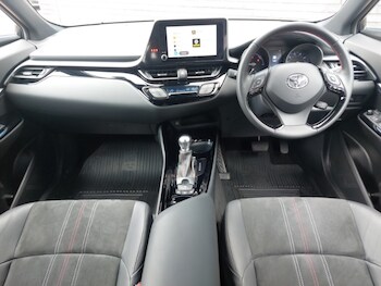 Used Toyota C-HR 2023 for sale - 78478078: Photo