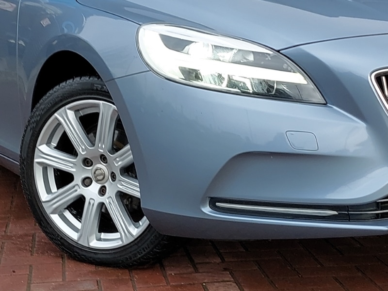 Used Volvo V40 2016 for sale - 77852239: Photo 9