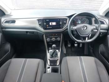 Used Volkswagen T-Roc 2018 for sale - 75073010: Photo