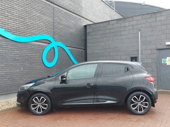 Used Renault Clio 2018 for sale - 76925295: Photo