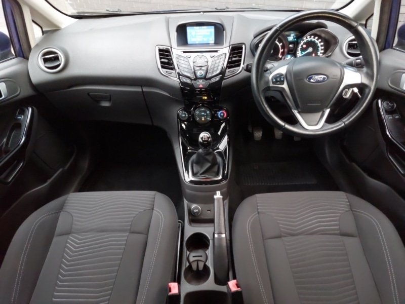 Used Ford Fiesta 2017 for sale - 76498315: Photo 2