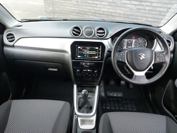 Used Suzuki Vitara 2017 for sale - 77652311: Photo