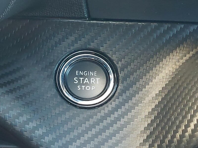 Used Peugeot 2008 2021 for sale - 77630354: Photo 17