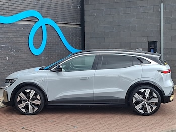 Used Renault Megane E Tech 2023 for sale - 79597938: Photo