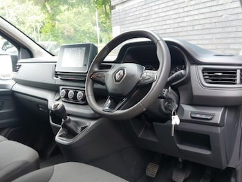 Used Renault Trafic 2024 for sale - 78766339: Photo