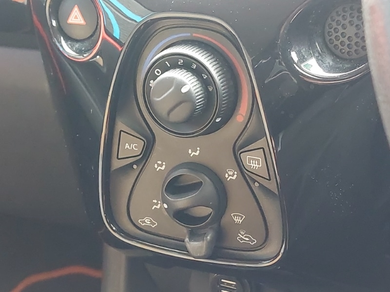 Used Toyota AYGO 2015 for sale - 77922535: Photo 17