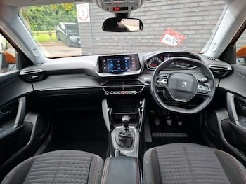 Used Peugeot 2008 2021 for sale - 79557950: Photo