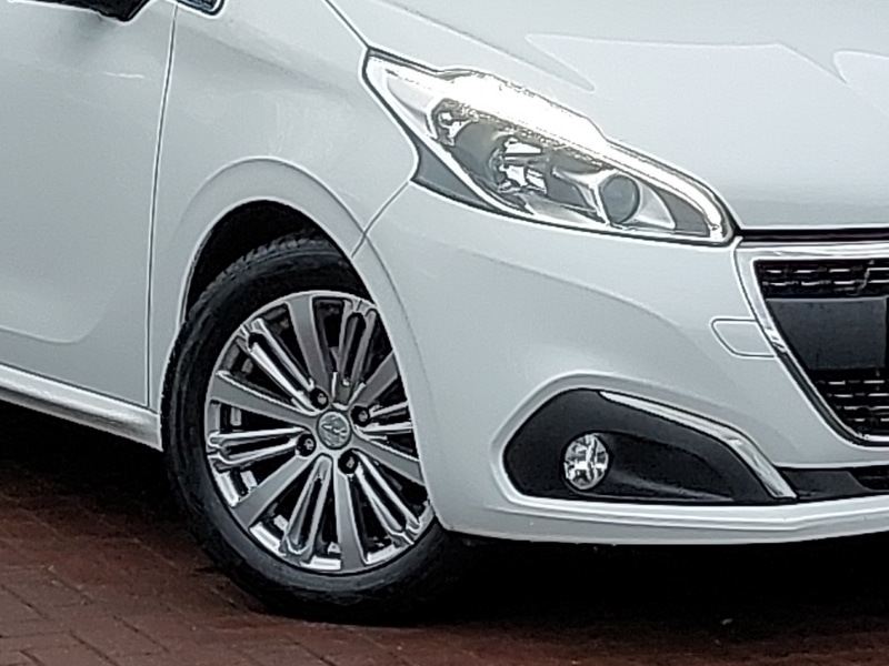 Used Peugeot 208 2018 for sale - 78032621: Photo 9