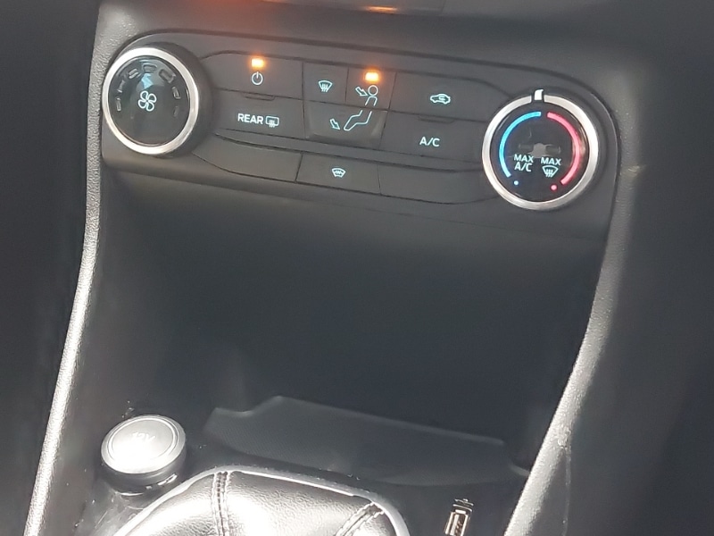 Used Ford Fiesta 2017 for sale - 76579512: Photo 17