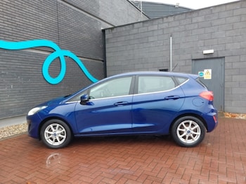 Used Ford Fiesta 2017 for sale - 76579512: Photo